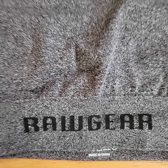 NWT Rawgear Strapback Crop Top Size Medium Color Black Heather. - Picture 3 of 7